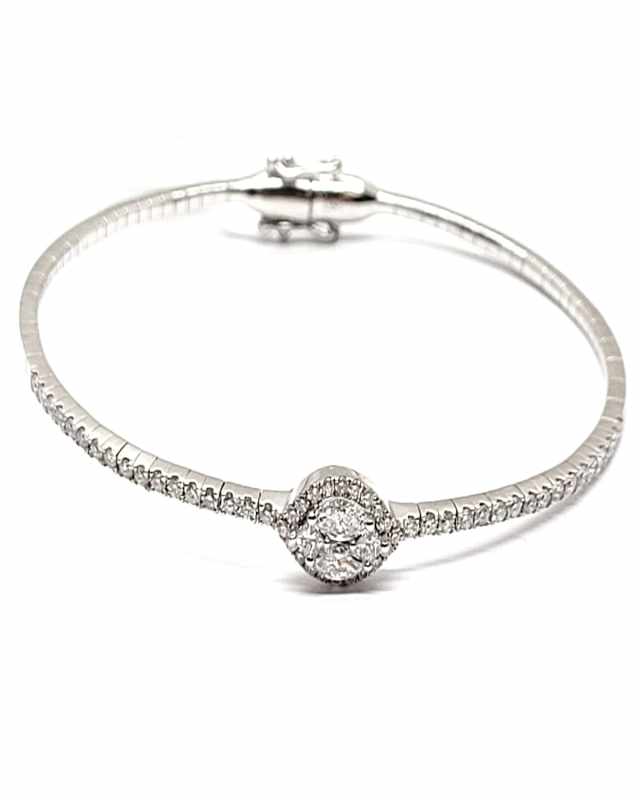 18K White Gold Diamond Bangle, 0.92tcw